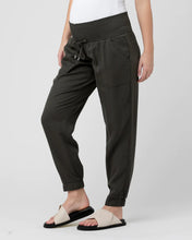 Load image into Gallery viewer, Tencel Off Duty Pant
