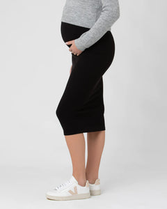 Ribbed Knit Pencil Skirt